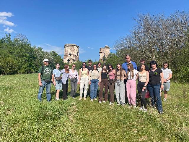 Століття історії, закарбовані в камені - палац шляхтичів Понінських